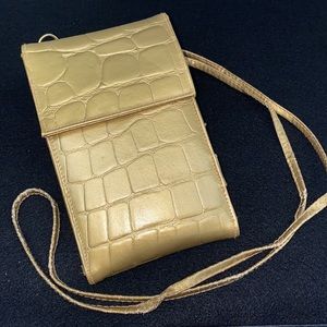 La Covina Leather Crossbody Clutch Wallet